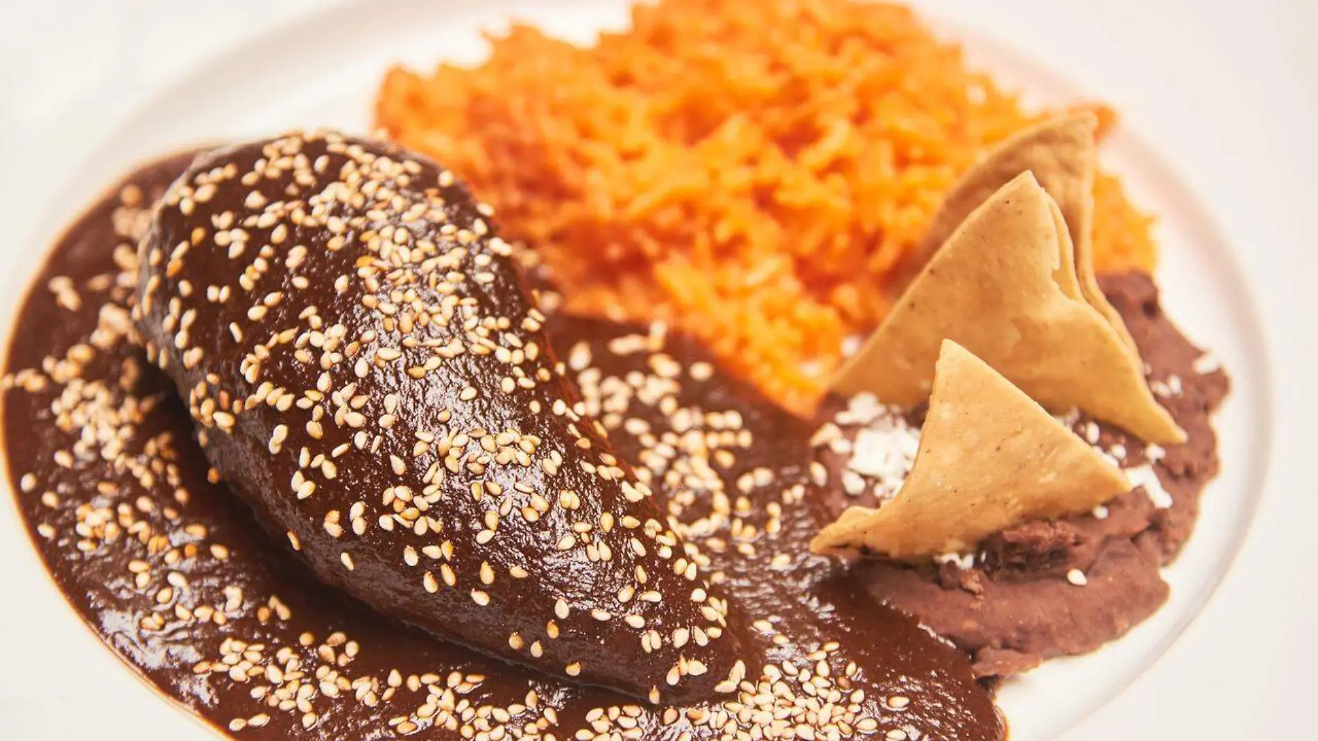 Esta es la mejor marca de mole según Profeco